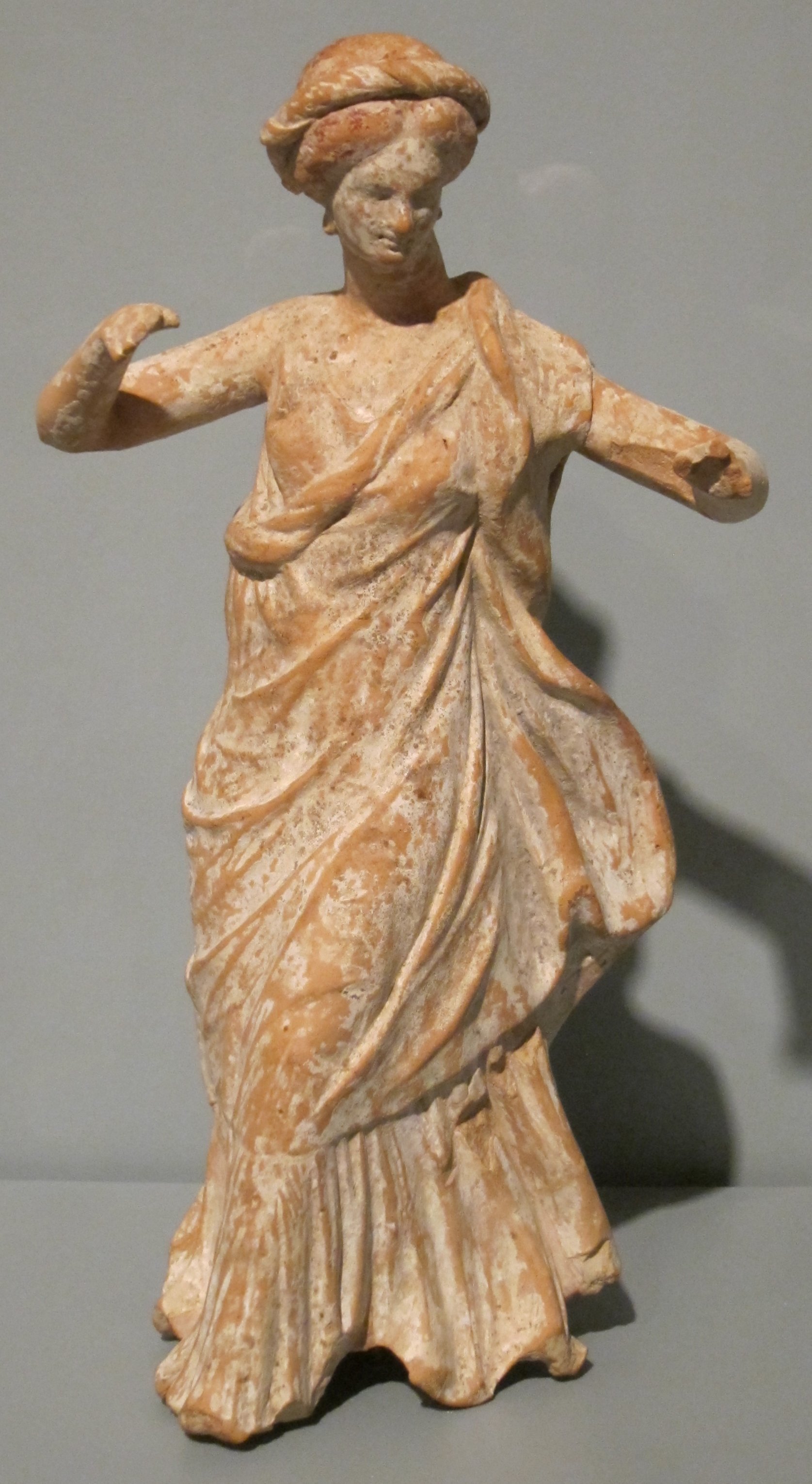 Statuette of a dancing woman
