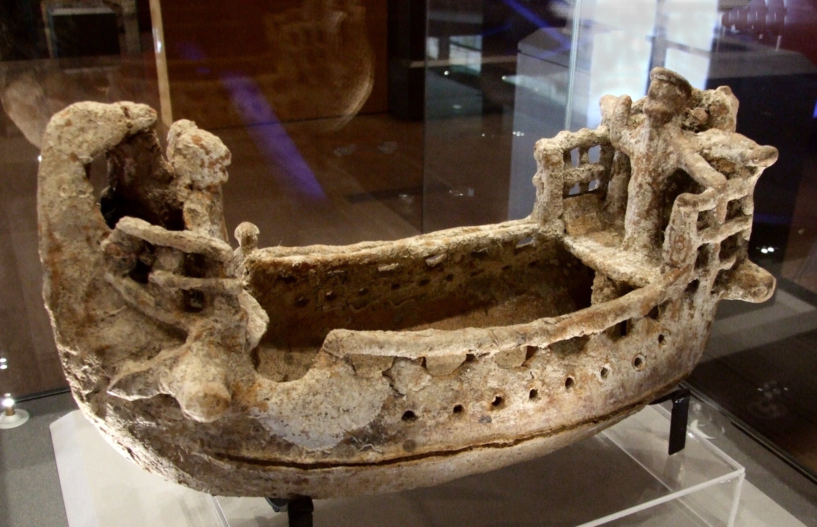 Terracotta ship model,