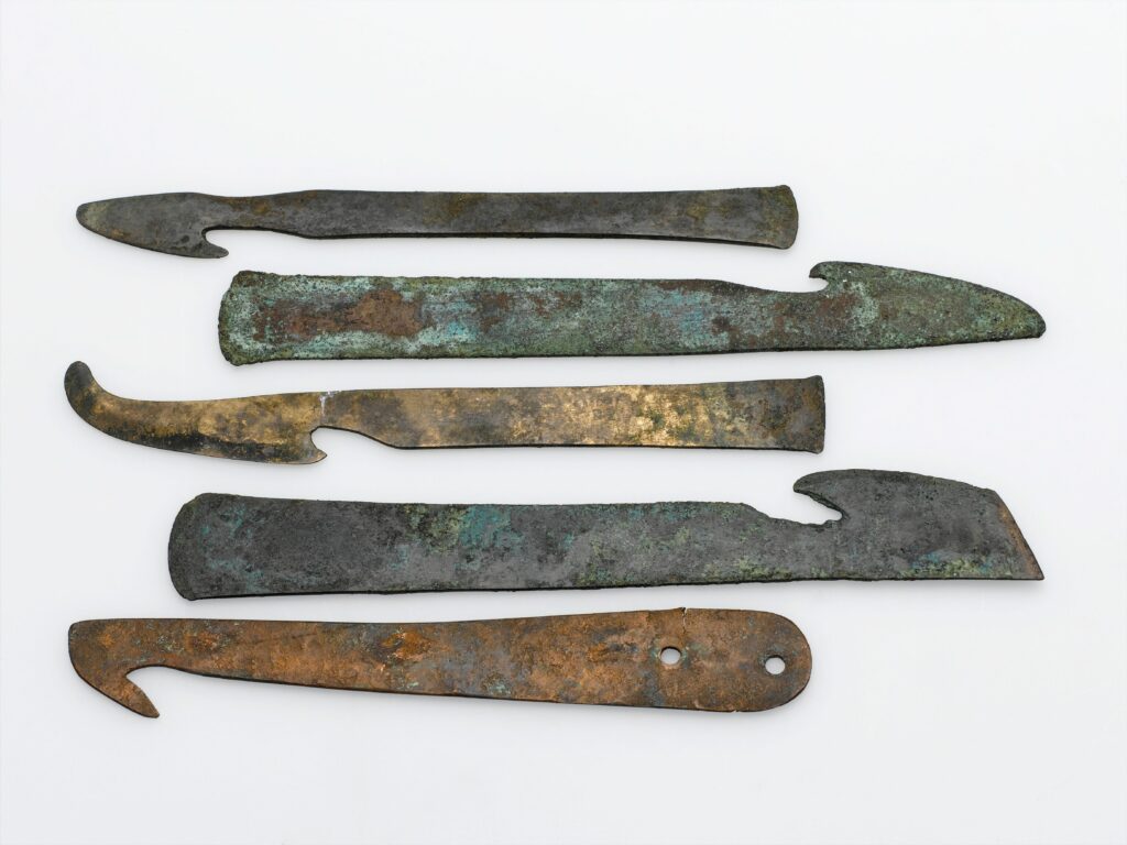 Bronze knives used in mummification